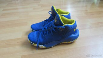 Chlapecké basketbalové boty Under Armour vel.40 - 3