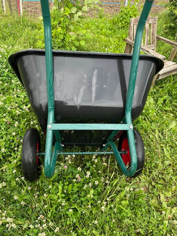 Zahradní kolečko 210 L - 3