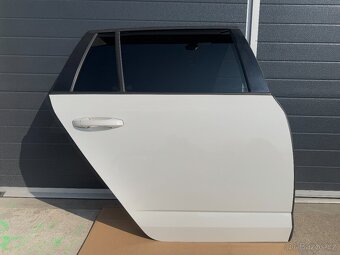 Dveře pravé zadní Škoda Octavia III Combi, kód barvy LF9E - 3