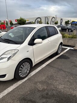 Toyota Yaris 1.3 vvti - 3