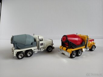 MATCHBOX - PETERBILT 1981 - DOMIEŠAVAČ - POZRI DETAILNÉ FOTO - 3