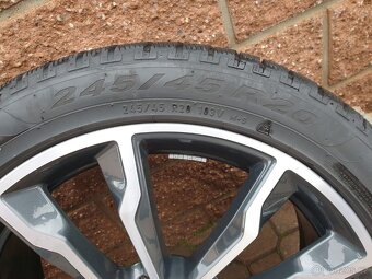 Bmw x3, x4 alu 245/45 r20 zimní top stav - 3
