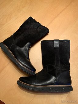 kotníkové kožešinové kozačky zn. Clarks - vel. 38 - 3