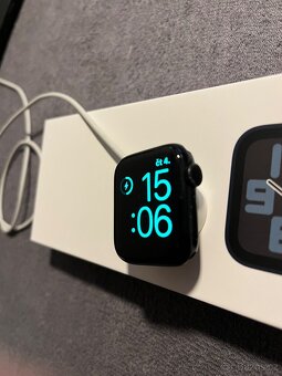 Apple Watch SE 2. generace 40mm Midnight (GPS) – kompletní b - 3