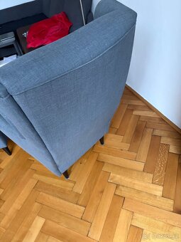 Strandmon křeslo s podnožkou - 3