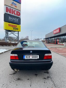 BMW e36 316i Sedan - 3