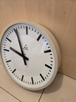 Pragotron kulaté hodiny PK-27 24V - 3