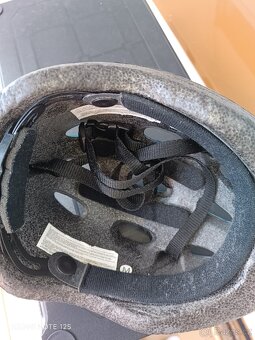 Dětská cyklistická přilba - 3