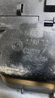 Bmw e90 kastlík - 3