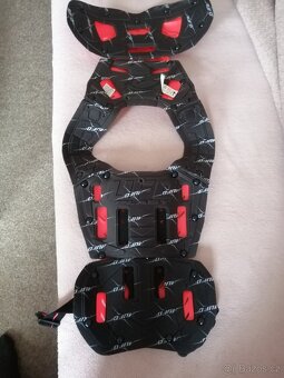 Mx hrudni chranic ufo - 3