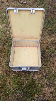 HLINÍKOVÝ KUFR - 3