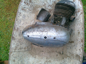 Motor Jawa-čz 250. - 3