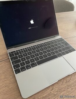 MacBook 12, Early 2016, kosmeticky top; Apple - 3