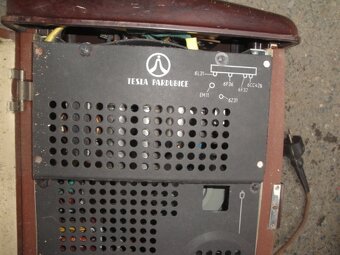 MAGNETOFON TESLA - 3