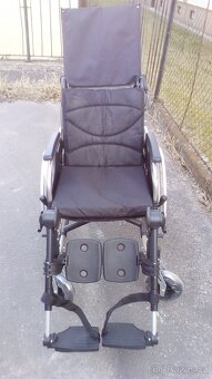 INVALIDNÍ VOZÍK-polohovací+brzdy-46 cm-mohu zaslat po ČR - 3