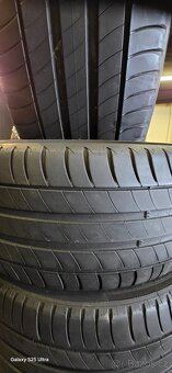 Prodám 2ks pneu 225/45/17 - 3