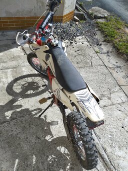 motokrosová motorka - 3