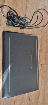 HP 17,3" notebook – 4 GB RAM / 1TB / AMD Athlon / Windows 1 - 3