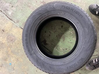 Zimní pneu 215/70 R16 - 3