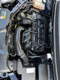 Ford Focus 1.4i 59kw , r.2009, serviska, klima, 1.majitel - 3