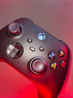 XBOX ovladač - 3