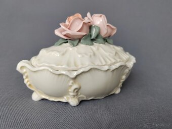 Krásná porcelánová dóza s růžemi od Karl Ens (1919-1945) - 3