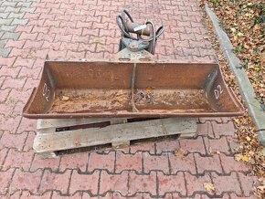 Lžíce svahová hydraulická 130cm, D2 - 3