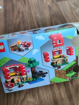 Lego Minecraft Houbový domek - 3