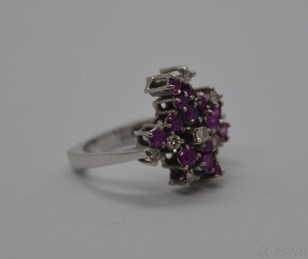 Zlatý prsten s brilianty a rubíny - 3