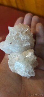 Prodám 2 kusy křišťálové drúzy z Brazílie - 3