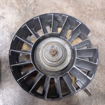 Trabant 601 náhradní díly - 3