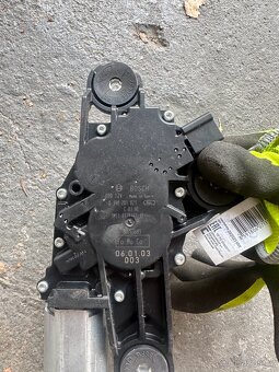 Motorek zadního stěrače Ford Focus MK2 Hatchback - 3