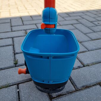 Prodám rozmetadlo hnojiv Gardena - 3