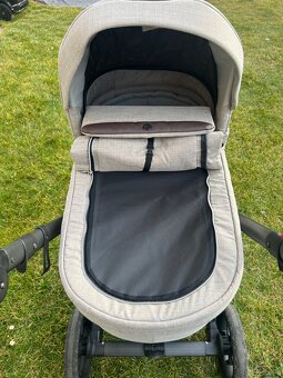 Kočárek Roan Bloom+autosedačka ZOPA X1 Plus i-Size+ISOFIX - 3