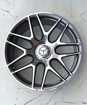 Mercedes G63 AMG 22 5x130 Mercedes G63 AMG Šedivý - 3