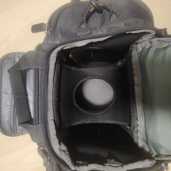 Fotobrašna Case Logic SLRC2 - 3