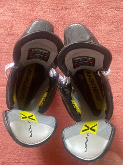 Brusle BAUER HYPERLITE - 3