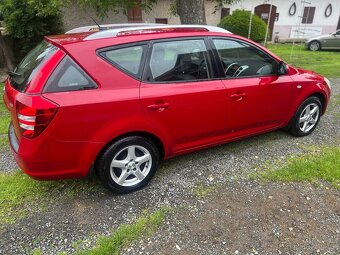 Kia Ceed kombi 1.6 crdi nafta - 3