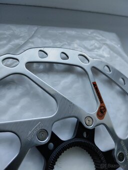Kotouč SHIMANO RT-EM 600 180mm CL - 3