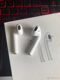 AirPods 2 generace - 3