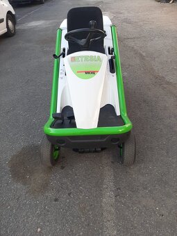 Zahradni traktor Etesia Bahia - 3