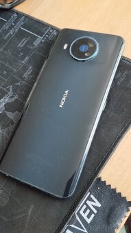 Nokia 8.3 5G 6.81 " Zeiss 64 MP Snapdragon 8/128 - 3