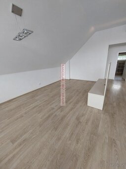 Pronájem podkrovního bytu 3+kk,90 m2,Zlín - 3