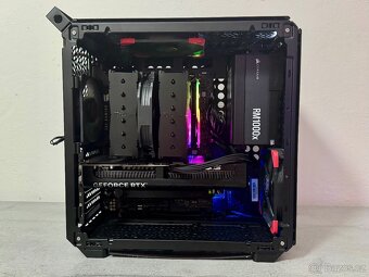 VÝKONNÉ HERNÍ DĚLO R7 7800X3D/32GB RAM/RTX 5070/1TB SSD - 3