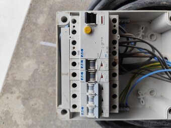 Elektrický stavební rozvaděč + silný kabel - 3