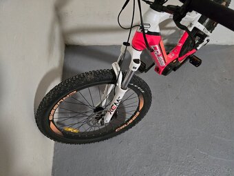Crussis E-Guera 7.7 - 3