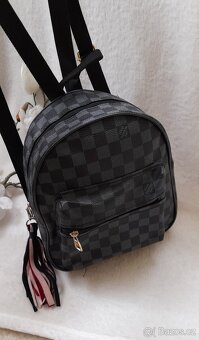 Černo-šedý stylový mini batůžek - 3