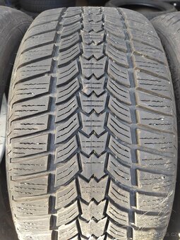 Prodám zimní pneu 225/45/17 Sava Eskimo hp2 - 3
