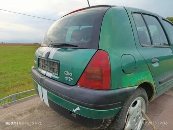Prodám veškeré díly z vozu Renault Clio 2 1.4i 55Kw - 3
