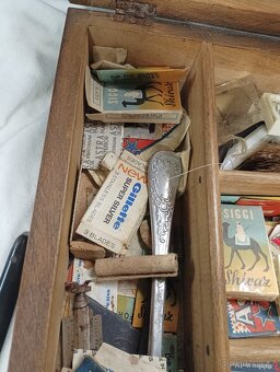 Sada holení, břitva, žiletky, starožitna krabička - 3